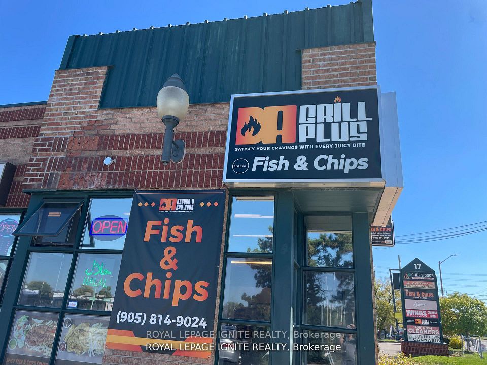 17 Queen Street N 3, Mississauga, ON L5N 6A1