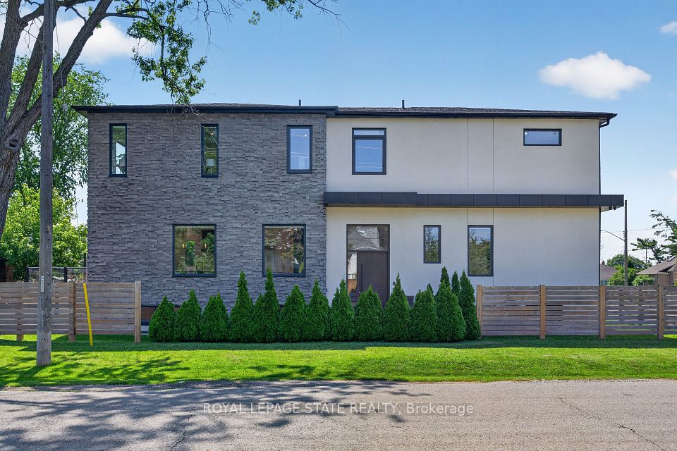 1047 Meredith Avenue, Mississauga, ON L5E 2C6 at 1047 Meredith Avenue, Mississauga, ON L5E 2C6, Mississauga, ON, L5E 2C6