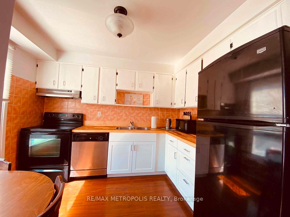85 Elmvale Avenue, Brampton, ON L6Z 1A6 at 85 Elmvale Avenue, Brampton, ON L6Z 1A6, Brampton, ON, L6Z 1A6