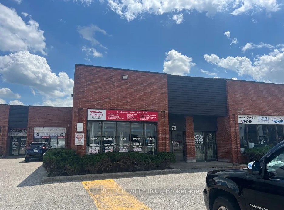 2901 Steeles Avenue W 34, Toronto, ON M3J 3A5