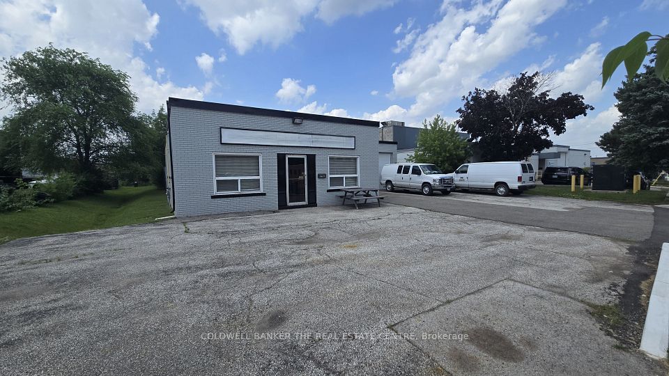 1471 Wallace Road, Oakville, ON L6L 2Y3