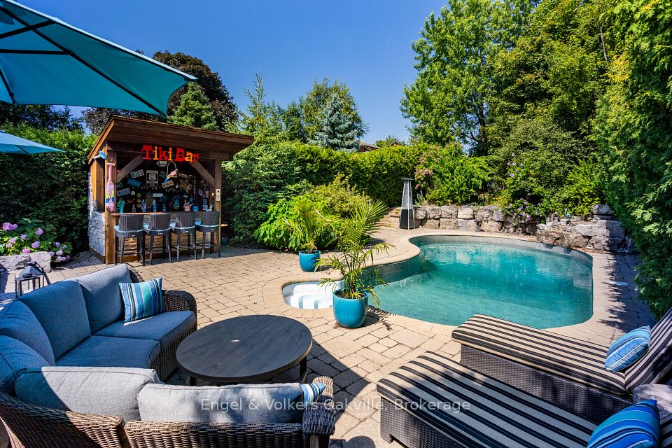 1181 Grange Road, Oakville, ON L6H 1P8 at 1181 Grange Road, Oakville, ON L6H 1P8, Oakville, ON, L6H 1P8