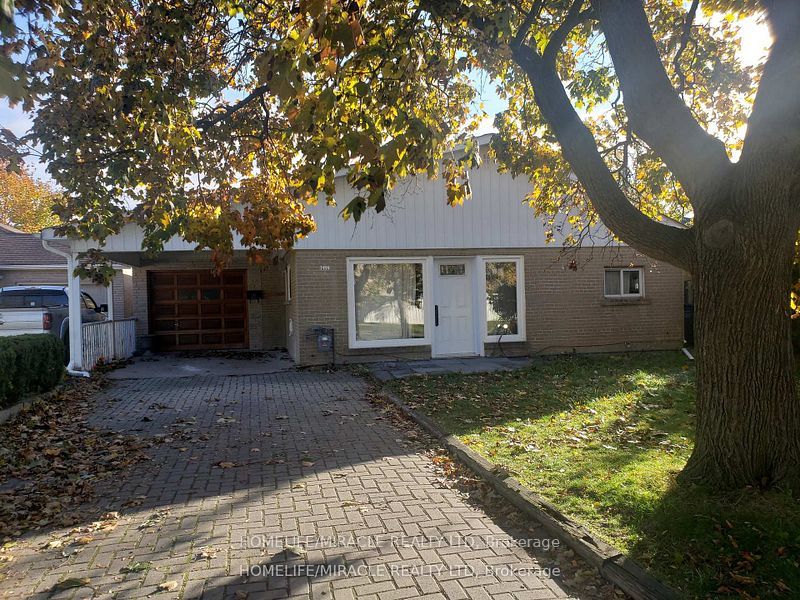 Detached at 7496 Redstone Road, Mississauga, ON L4T 2B6, Mississauga