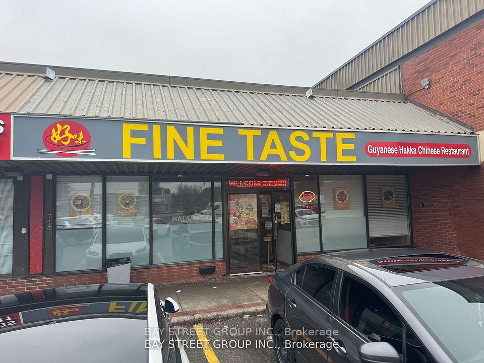 16 Kennedy Road S, Brampton, ON L6W 3E1