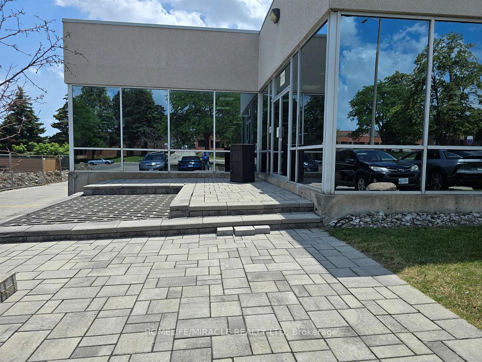 267 Matheson Boulevard E 2, Mississauga, ON L4Z 1X8