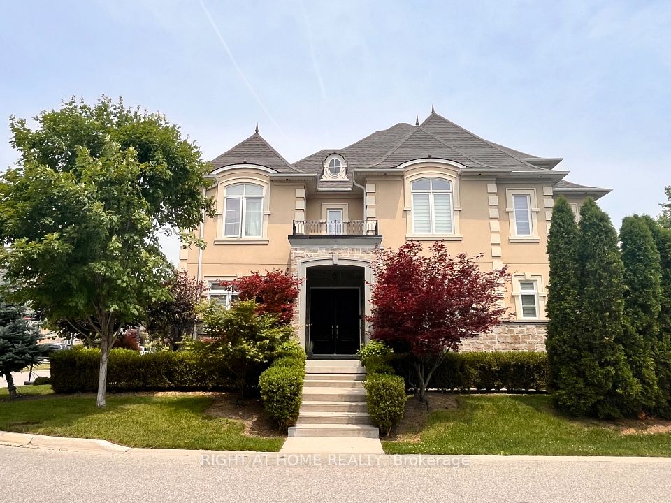 11 Fairmont Close, Brampton, ON L6Y 2Y3 at 11 Fairmont Close, Brampton, ON L6Y 2Y3, Brampton, ON, L6Y 2Y3