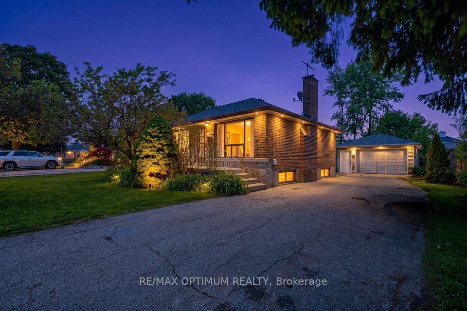 1747 Coram Crescent, Mississauga, ON L4X 1L2 at 1747 Coram Crescent, Mississauga, ON L4X 1L2, Mississauga, ON, L4X 1L2