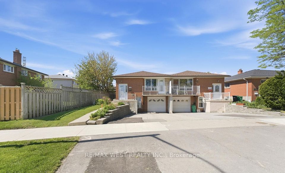 7066 Magic Court, Mississauga, ON L4T 3A1 at 7066 Magic Court, Mississauga, ON L4T 3A1, Mississauga, ON, L4T 3A1