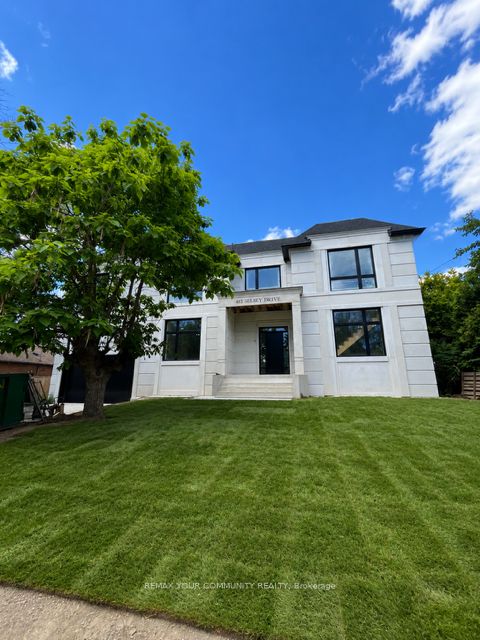 483 Selsey Drive, Mississauga, ON L5A 1B7 at 483 Selsey Drive, Mississauga, ON L5A 1B7, Mississauga, ON, L5A 1B7