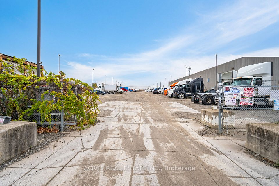 1185 Cardiff Boulevard, Mississauga, ON L5S 1P8