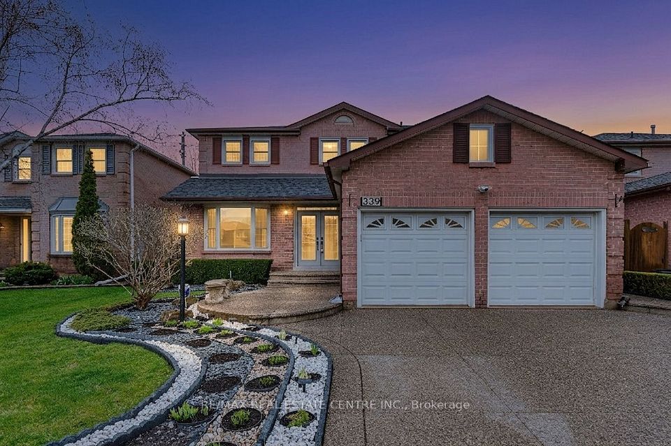339 Parklane Road, Oakville, ON L6H 4J4 at 339 Parklane Road, Oakville, ON L6H 4J4, Oakville, ON, L6H 4J4
