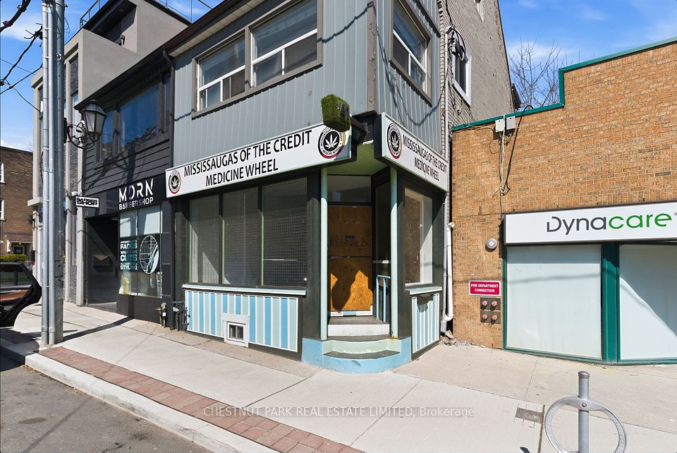 41 Roncesvalles Avenue, Toronto, ON M6R 2K4