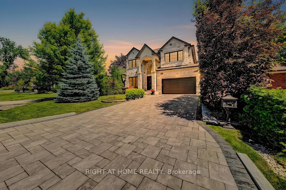 484 Avonwood Drive, Mississauga, ON L5G 1Y9 at 484 Avonwood Drive, Mississauga, ON L5G 1Y9, Mississauga, ON, L5G 1Y9