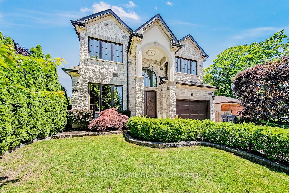 484 Avonwood Drive, Mississauga, ON L5G 1Y9 at 484 Avonwood Drive, Mississauga, ON L5G 1Y9, Mississauga, ON, L5G 1Y9