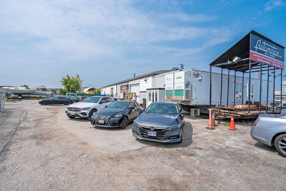 1505 Speers Road 1, Oakville, ON L6L 2X5