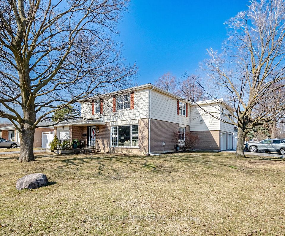 15 Braemar Drive, Brampton, ON L6T 2L5 at 15 Braemar Drive, Brampton, ON L6T 2L5, Brampton, ON, L6T 2L5