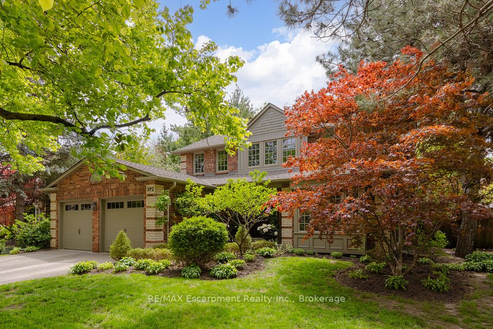 392 Aspen Forest Drive, Oakville, ON L6J 6H5 at 392 Aspen Forest Drive, Oakville, ON L6J 6H5, Oakville, ON, L6J 6H5