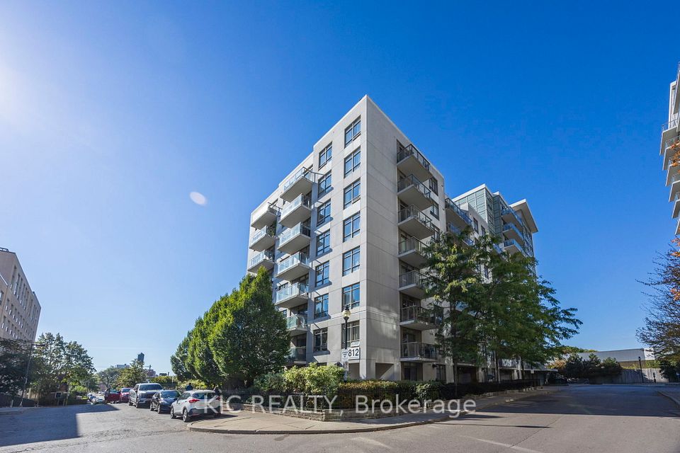 812 Lansdowne Avenue 901, Toronto, ON M6H 4K5 at 812 Lansdowne Avenue 901, Toronto, ON M6H 4K5, Toronto W02, ON, M6H 4K5