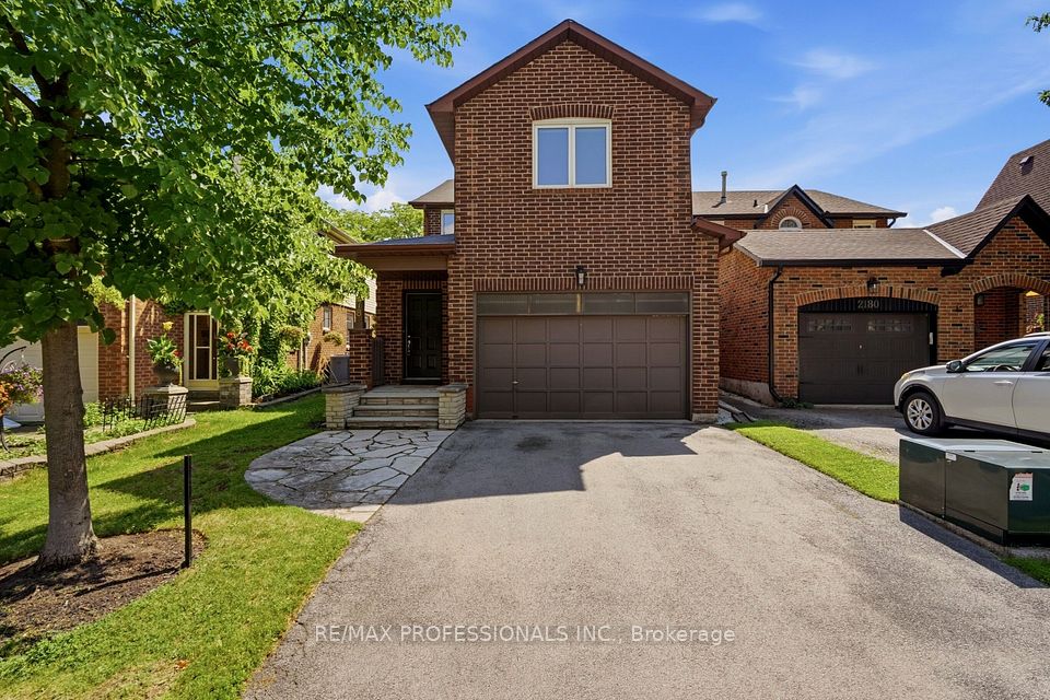2178 Madden Boulevard, Oakville, ON L6H 3M2 at 2178 Madden Boulevard, Oakville, ON L6H 3M2, Oakville, ON, L6H 3M2