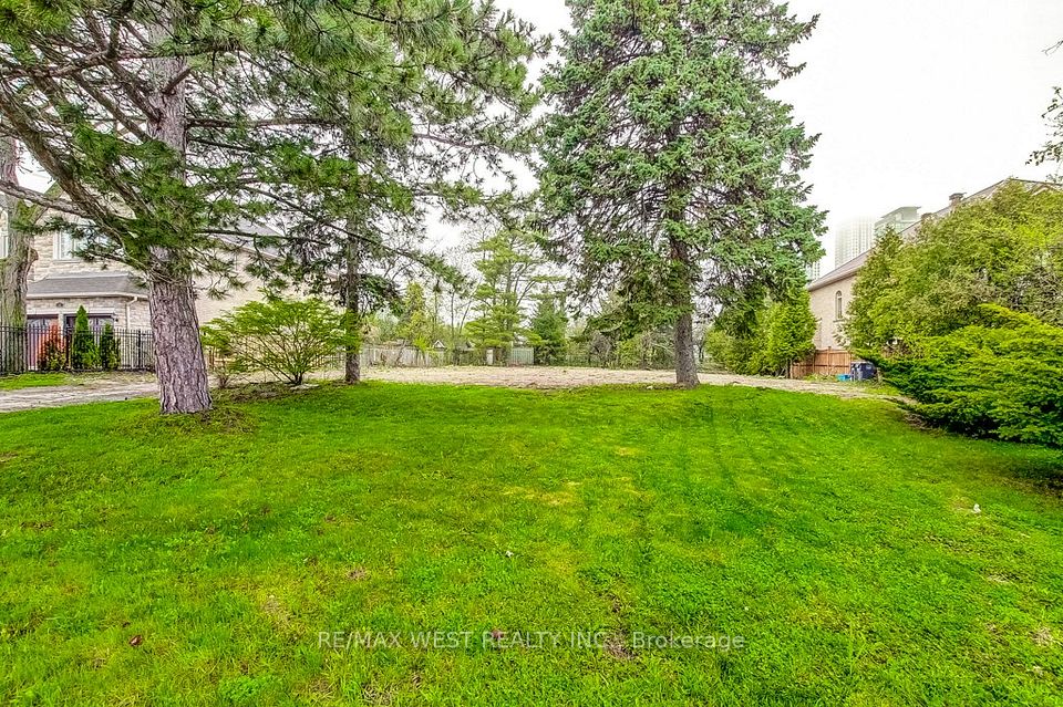 Part Lot 1 Fairview Road W, Mississauga, ON L5B 1K7 at Part Lot 1 Fairview Road W, Mississauga, ON L5B 1K7, Mississauga, ON, L5B 1K7