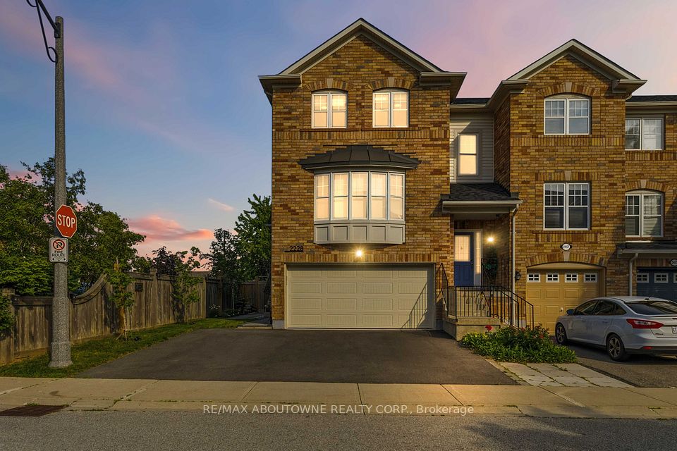 2228 Jillian Lane, Oakville, ON L6M 0G7 at 2228 Jillian Lane, Oakville, ON L6M 0G7, Oakville, ON, L6M 0G7