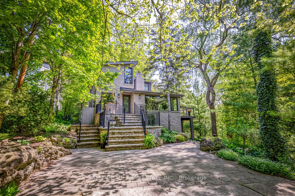 1273 Queen Victoria Avenue, Mississauga, ON L5H 3H2 at 1273 Queen Victoria Avenue, Mississauga, ON L5H 3H2, Mississauga, ON, L5H 3H2