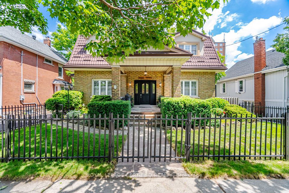 8 Elizabeth Street S, Brampton, ON L6Y 1P8 at 8 Elizabeth Street S, Brampton, ON L6Y 1P8, Brampton, ON, L6Y 1P8