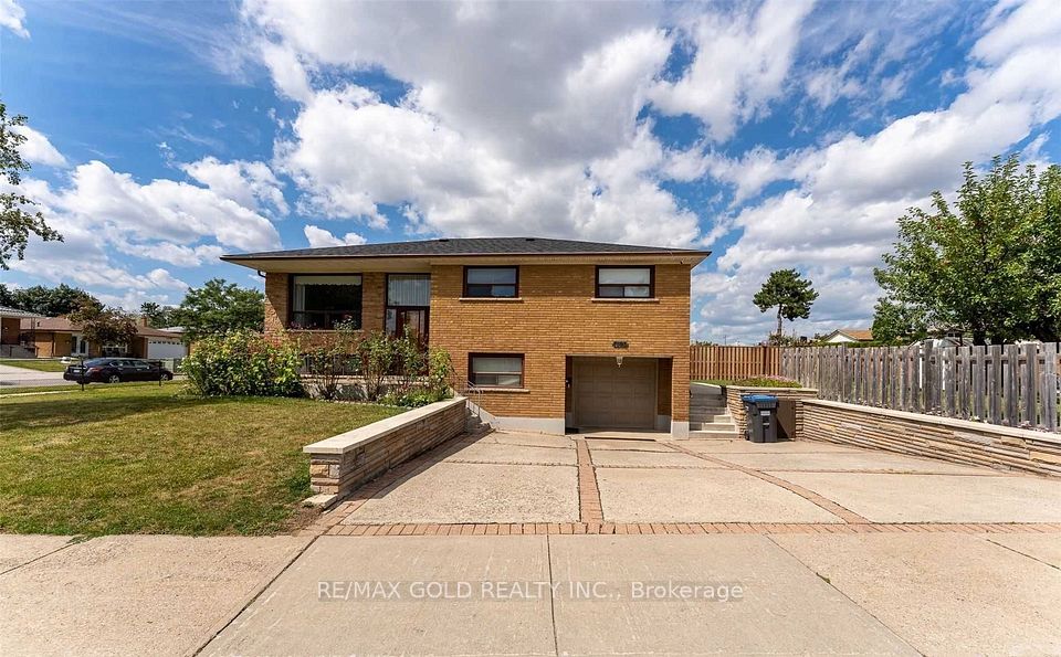7305 Redstone Road, Mississauga, ON L4T 2B1 at 7305 Redstone Road, Mississauga, ON L4T 2B1, Mississauga, ON, L4T 2B1