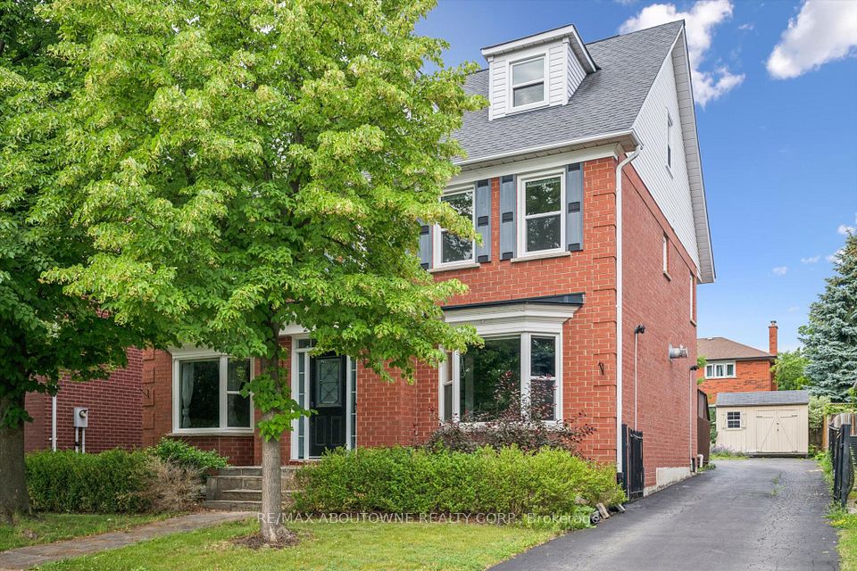 2456 Sixth Line, Oakville, ON L6H 5Z8 at 2456 Sixth Line, Oakville, ON L6H 5Z8, Oakville, ON, L6H 5Z8