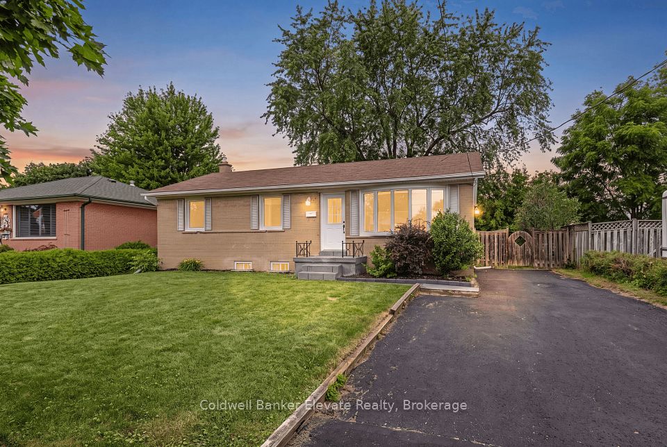 39 McGilvray Crescent, Halton Hills, ON L7G 1L7 at 39 McGilvray Crescent, Halton Hills, ON L7G 1L7, Halton Hills, ON, L7G 1L7