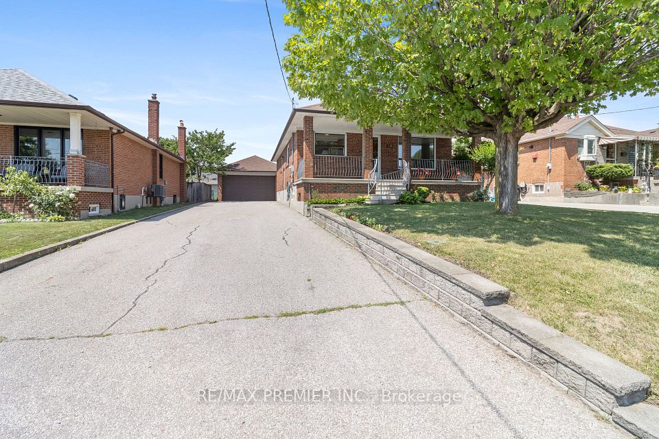 30 Forthbridge Crescent, Toronto, ON M3M 2A1 at 30 Forthbridge Crescent, Toronto, ON M3M 2A1, Toronto W05, ON, M3M 2A1