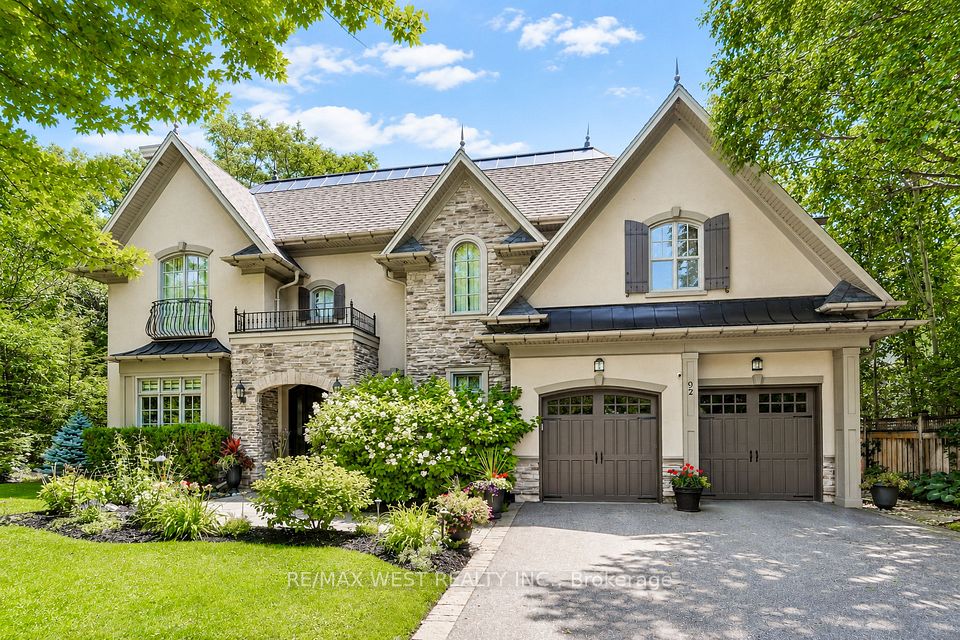 92 Pinetree Way, Mississauga, ON L5G 2R1 at 92 Pinetree Way, Mississauga, ON L5G 2R1, Mississauga, ON, L5G 2R1