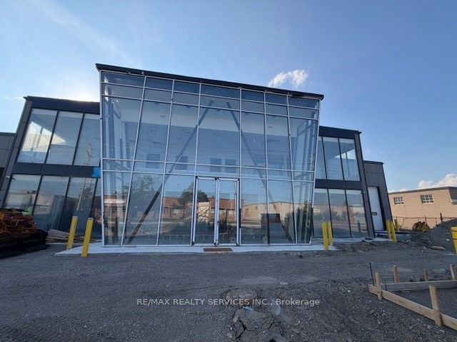 2611 Drew Road, Mississauga, ON L4T 1G1