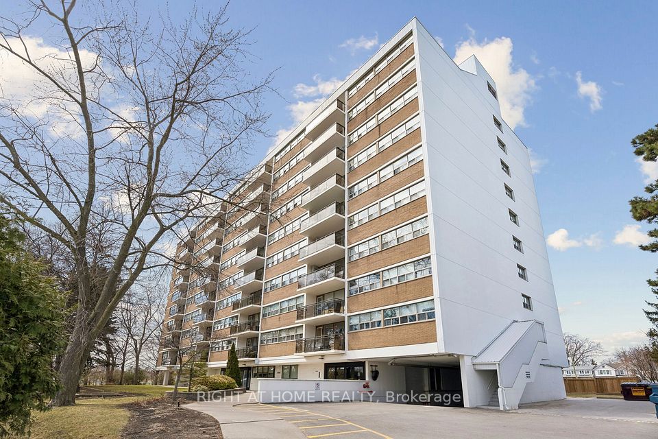 212 Kerr Street 207, Oakville, ON L6K 3B1 at 212 Kerr Street 207, Oakville, ON L6K 3B1, Oakville, ON, L6K 3B1