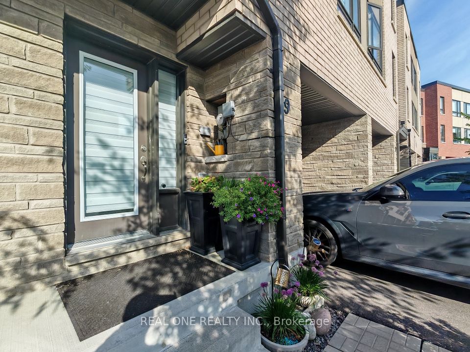 19 Woodstream Drive, Toronto, ON M9W 0G1 at 19 Woodstream Drive, Toronto, ON M9W 0G1, Toronto W10, ON, M9W 0G1