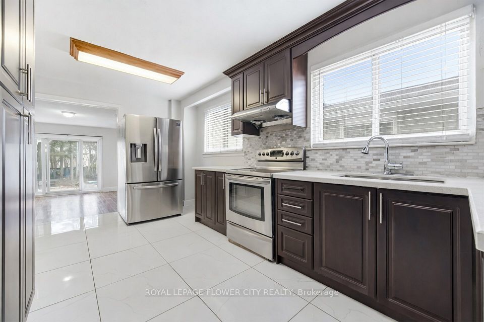 3027 Coral Drive, Mississauga, ON L4T 1Z2 at 3027 Coral Drive, Mississauga, ON L4T 1Z2, Mississauga, ON, L4T 1Z2