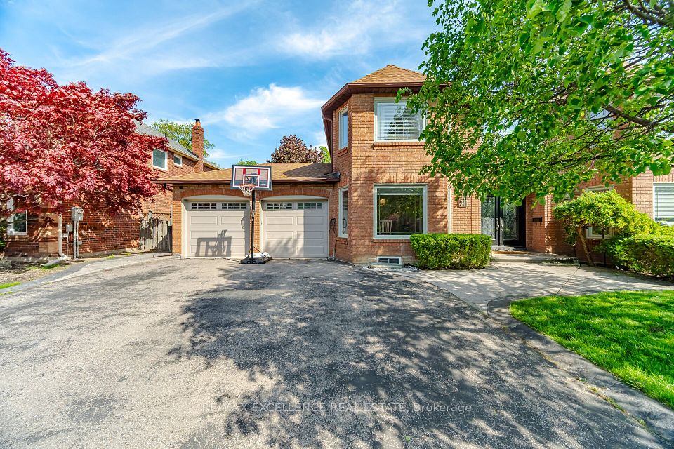 28 Ridelle Court, Brampton, ON L6Z 4M2 at 28 Ridelle Court, Brampton, ON L6Z 4M2, Brampton, ON, L6Z 4M2