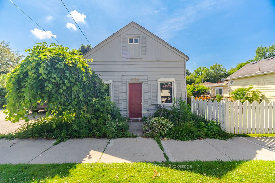 262 Pine Street, Milton, ON L9T 1K5 at 262 Pine Street, Milton, ON L9T 1K5, Milton, ON, L9T 1K5