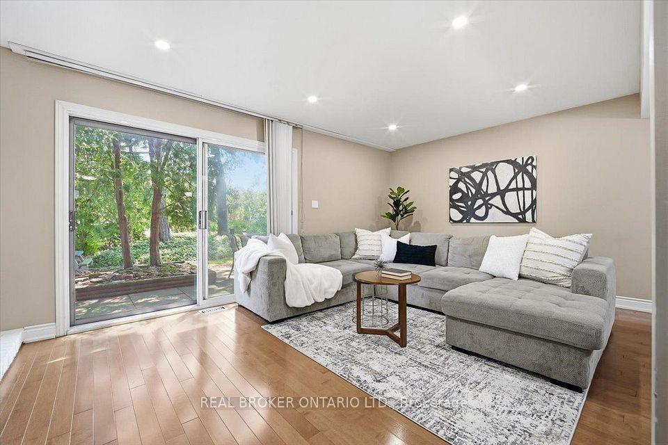 6855 Glen Erin Drive 2, Mississauga, ON L5N 1P6 at 6855 Glen Erin Drive 2, Mississauga, ON L5N 1P6, Mississauga, ON, L5N 1P6