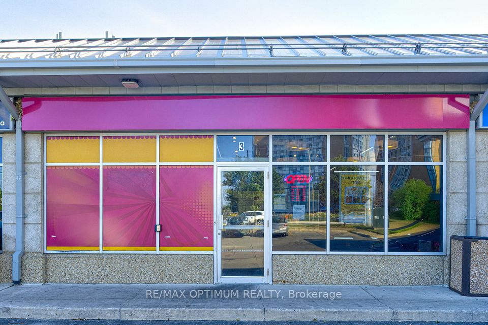 1 Glenn Hawthorne Boulevard 3, Mississauga, ON L5R 0C2