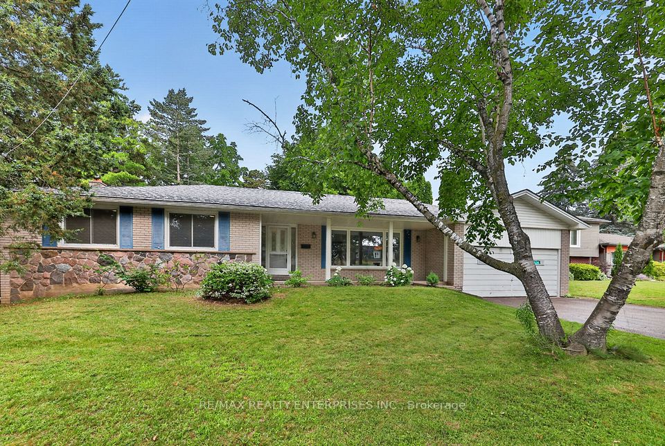 975 Cresthampton Lane, Mississauga, ON L5H 2X2 at 975 Cresthampton Lane, Mississauga, ON L5H 2X2, Mississauga, ON, L5H 2X2