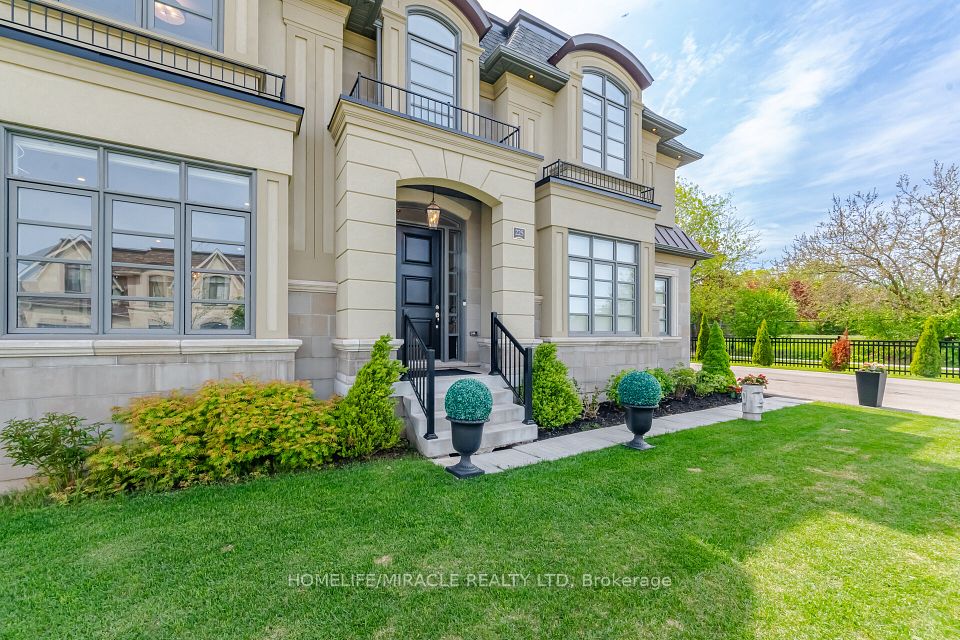 225 Prince George Crescent, Oakville, ON L6L 6P2 at 225 Prince George Crescent, Oakville, ON L6L 6P2, Oakville, ON, L6L 6P2