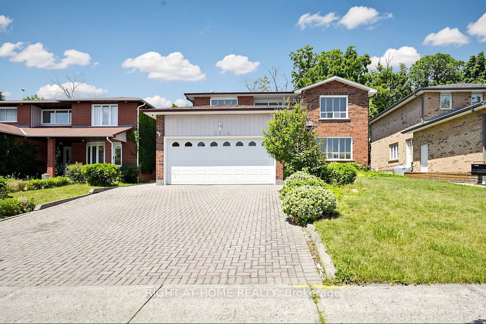 2614 Pollard Drive, Mississauga, ON L5C 3H1 at 2614 Pollard Drive, Mississauga, ON L5C 3H1, Mississauga, ON, L5C 3H1