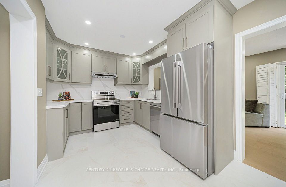 7216 Gagliano Drive, Mississauga, ON L5W 1X4 at 7216 Gagliano Drive, Mississauga, ON L5W 1X4, Mississauga, ON, L5W 1X4