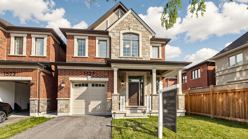 1527 Varelas Passage, Oakville, ON L6H 3S2 at 1527 Varelas Passage, Oakville, ON L6H 3S2, Oakville, ON, L6H 3S2