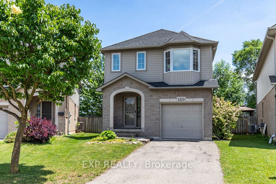 1319 Bonnie Court, Burlington, ON L7R 5A2 at 1319 Bonnie Court, Burlington, ON L7R 5A2, Burlington, ON, L7R 5A2