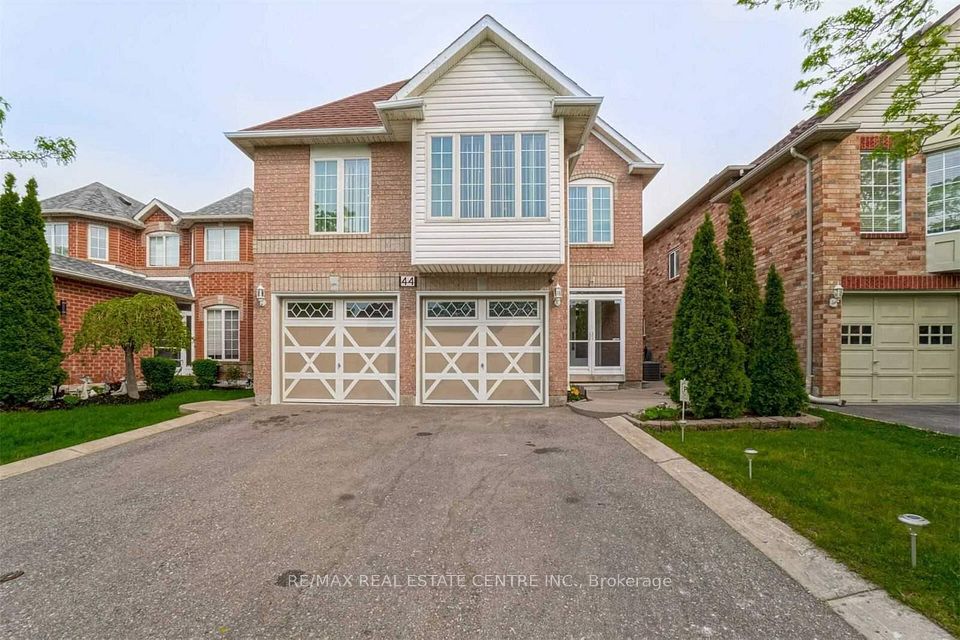 44 Pebblestone Circle, Brampton, ON L6X 4N2 at 44 Pebblestone Circle, Brampton, ON L6X 4N2, Brampton, ON, L6X 4N2