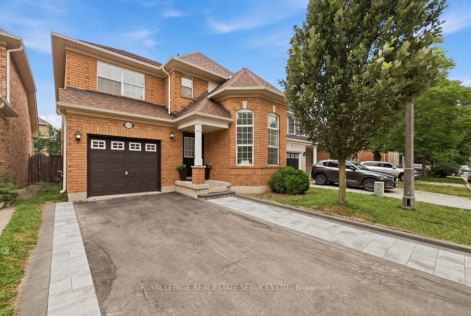 2382 Falkland Crescent, Oakville, ON L6M 4Y1 at 2382 Falkland Crescent, Oakville, ON L6M 4Y1, Oakville, ON, L6M 4Y1