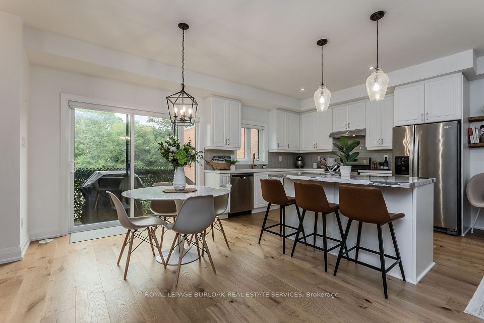 2071 Ghent Avenue 3, Burlington, ON L7R 1Y4 at 2071 Ghent Avenue 3, Burlington, ON L7R 1Y4, Burlington, ON, L7R 1Y4