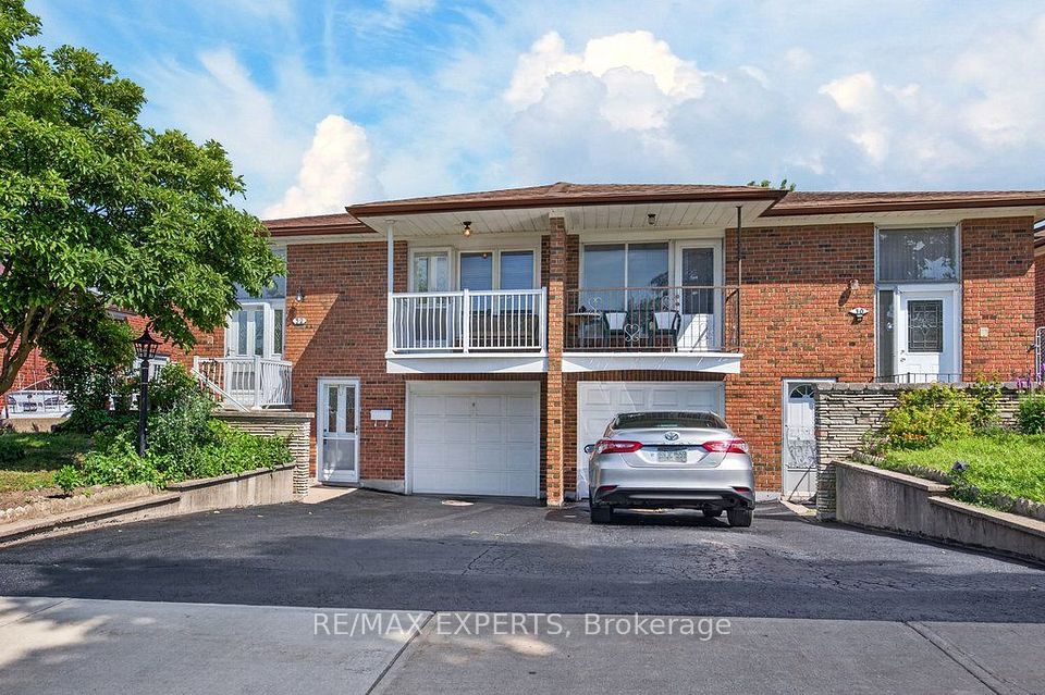 32 Firenza Drive, Toronto, ON M9L 1A5 at 32 Firenza Drive, Toronto, ON M9L 1A5, Toronto W05, ON, M9L 1A5